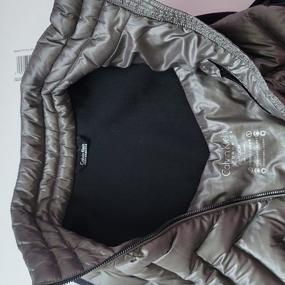 Calvin Klein Performance Metallic Granite Down Vest/SIZE M. - Picture 11 of 15
